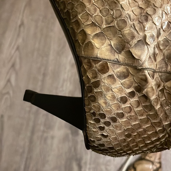 Authentic Vintage VERSACE Genuine Python Boots Size fits 8 half ❤️ GORGEOUS - Picture 11 of 17